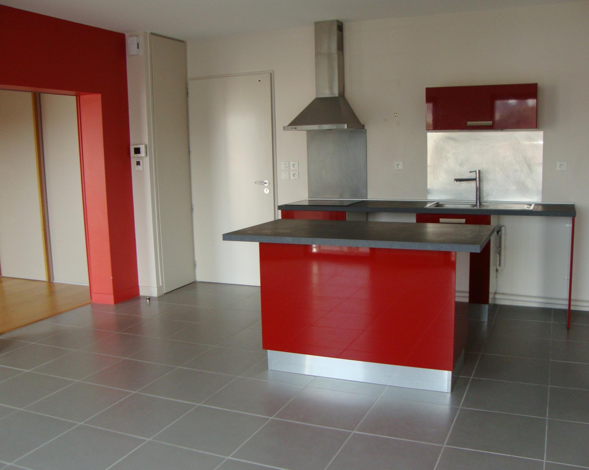 T3 - La Rochelle avec balcon et place Parking privative