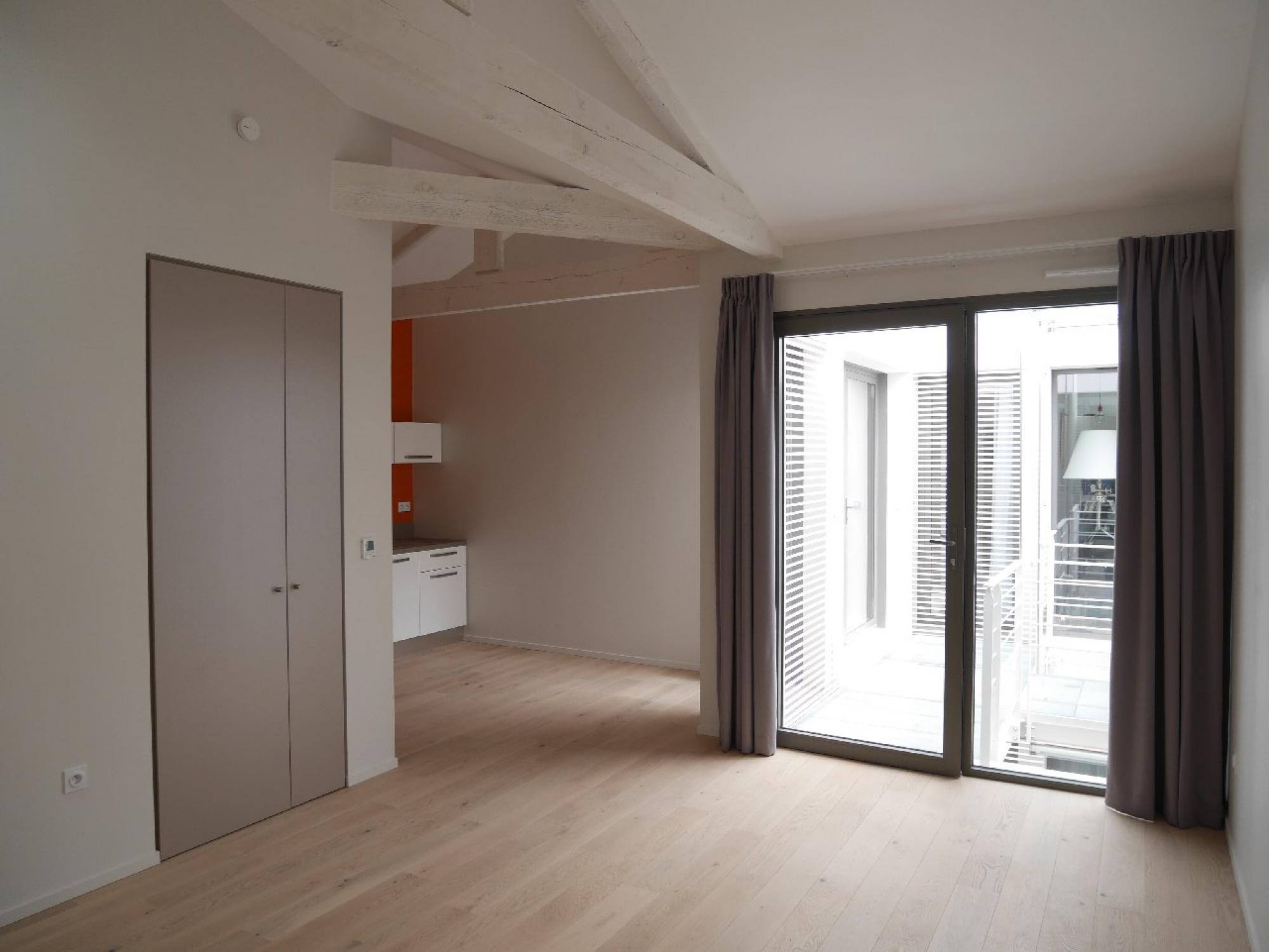 Studio 40m² - Centre ville La Rochelle avec cave privative