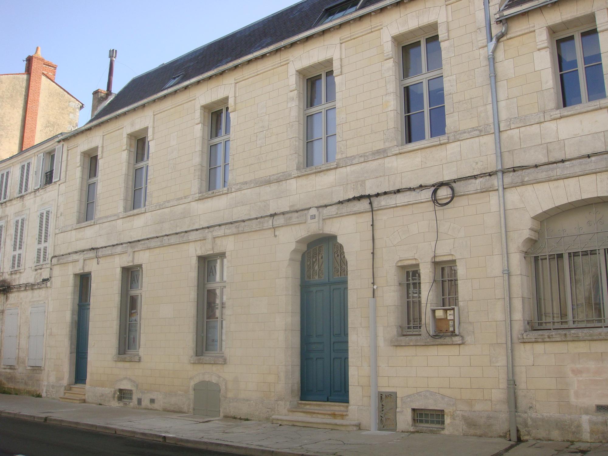 Location – T2 Duplex – Quartier préfecture La Rochelle